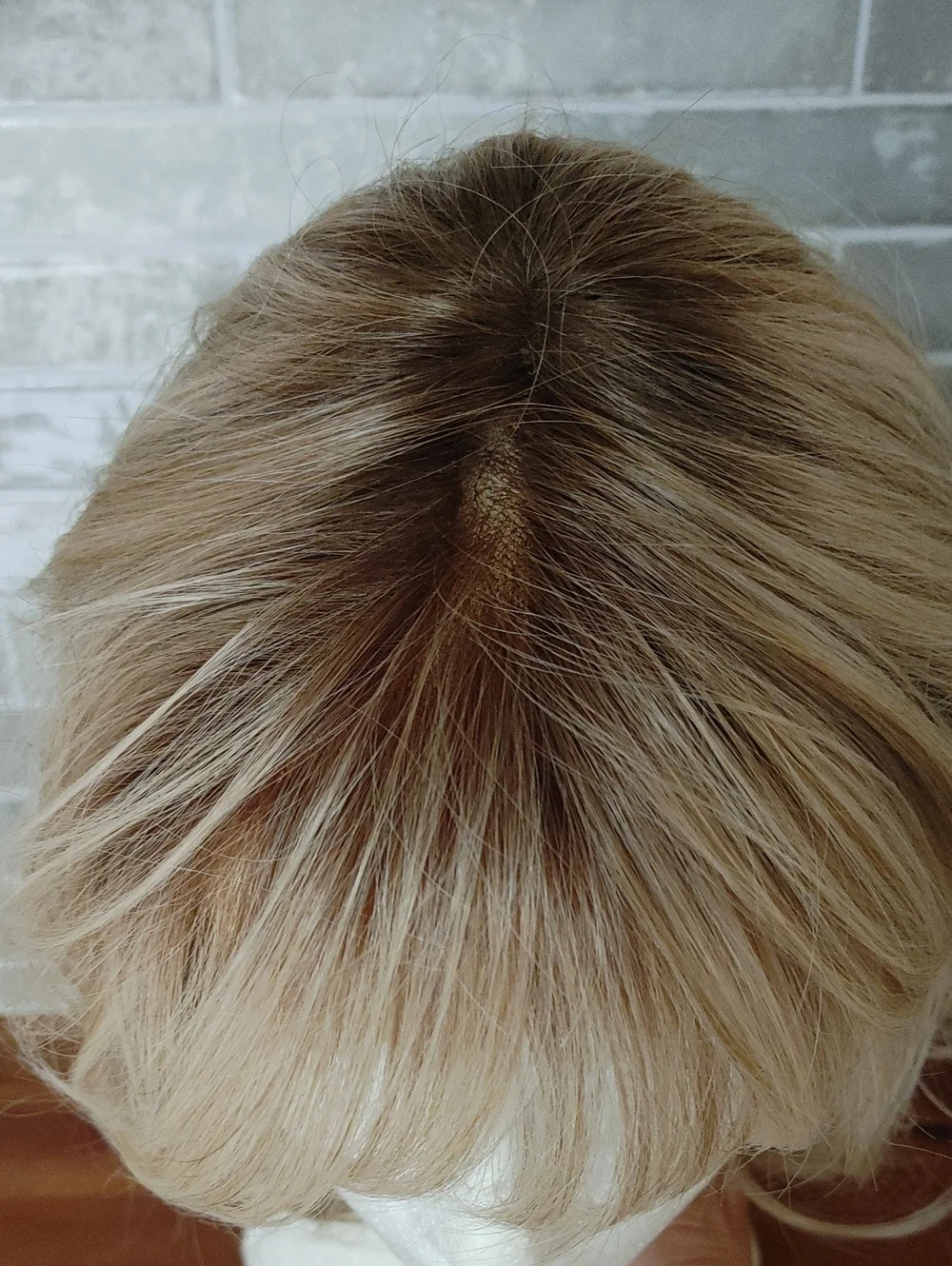 Belle Tress Granada Crushed Almond Blonde R Wig NWT